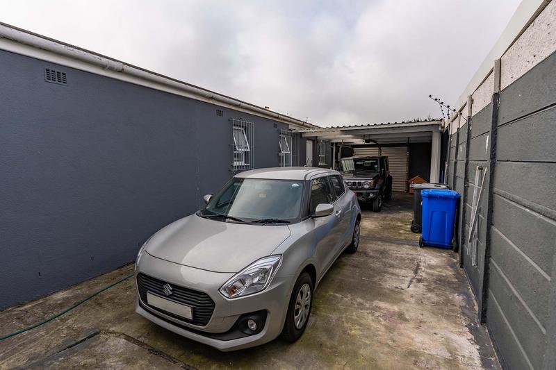3 Bedroom Property for Sale in Wetton Western Cape
